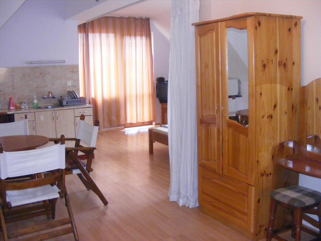 Guest House "Zora - Sarafovo" Burgas Exterior foto