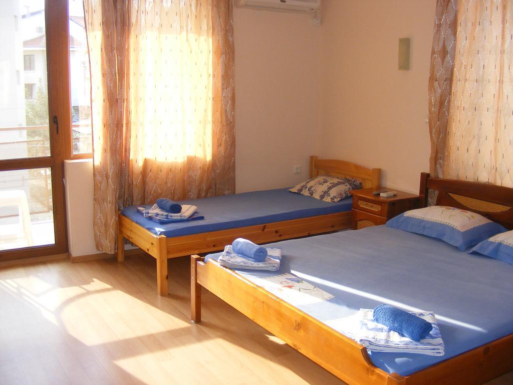 Guest House "Zora - Sarafovo" Burgas Exterior foto